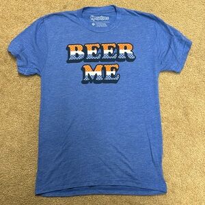 Tipsyelves “Beer Me” American Flag T-Shirt. Mens Small